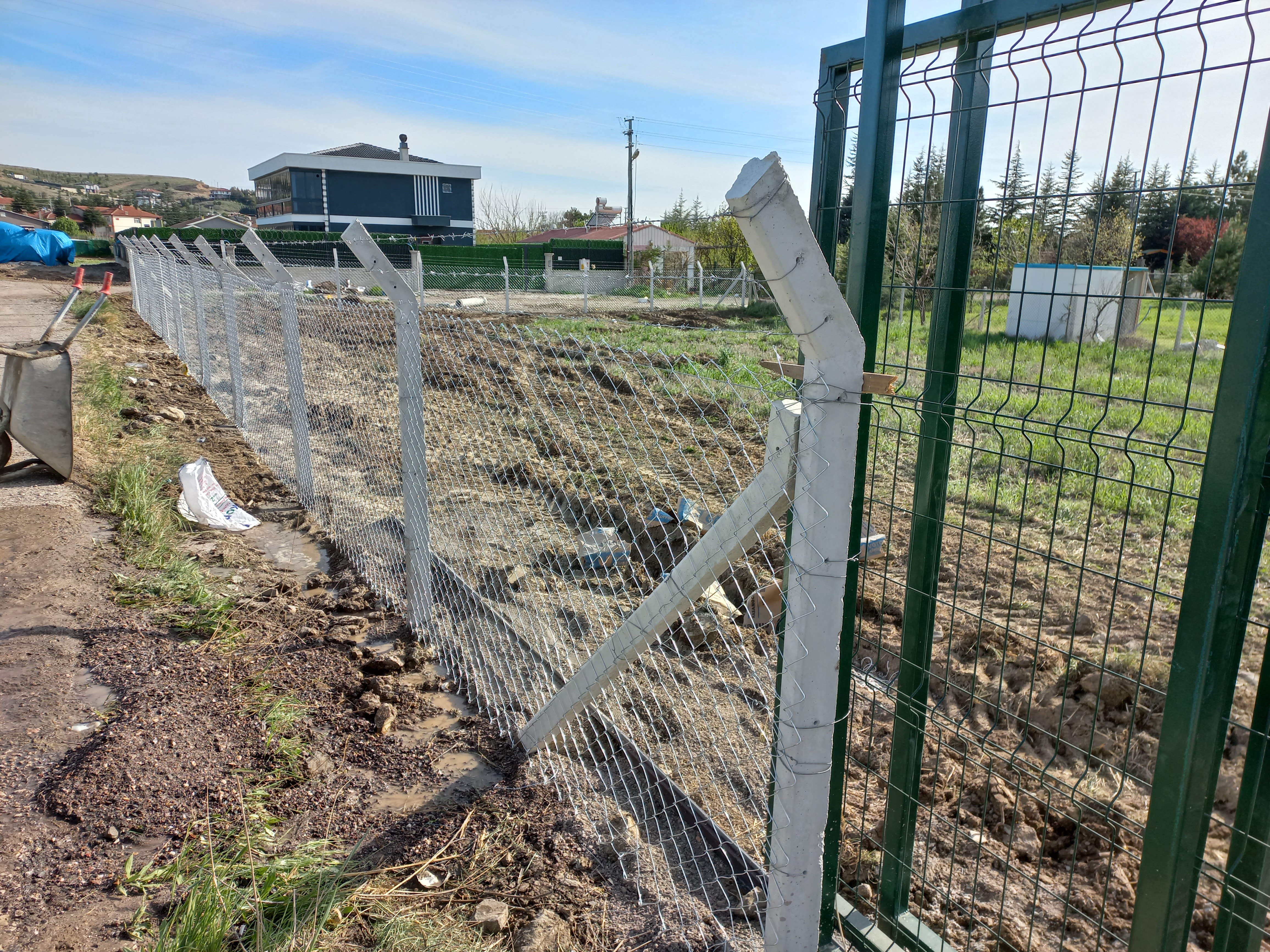 Alacaatlı Tel Örgü -0543 410 93 69